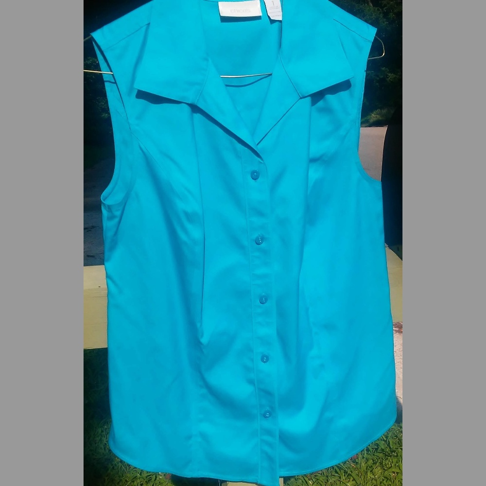 Chico's NWOT! sleeveless button-up shirt Size 1